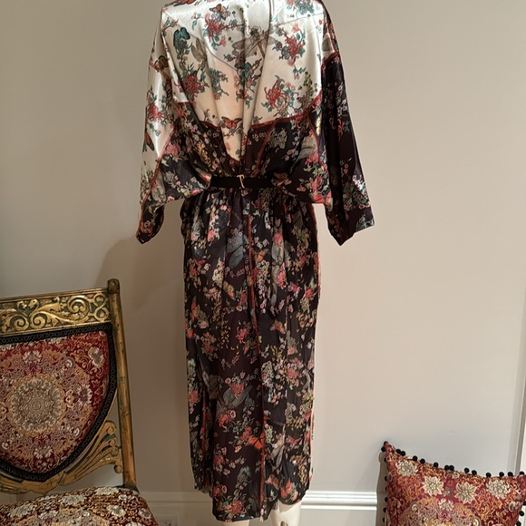 HAH PRINTED LONGLINE CAFTAN BILLOWY SILHOUETTE BUTTERFLY PRINT BELTED SIZE XS - Picture 13 of 15